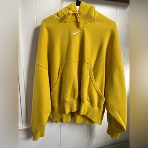 Women’s Medium Nike Hoodie